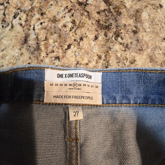 One X Oneteaspoon Lovers Denim Shorts Women's 27‎ Button Fly - Picture 6 of 10
